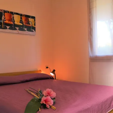 Lovely With Private Fenced Garden *